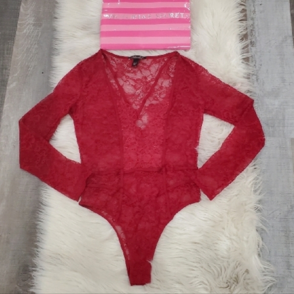 Victoria's Secret V-Neck Long Sleeve Bodysuit - Picture 9 of 10